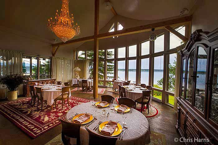 Eagle'S Nest Resort Anahim Lake Bagian luar foto
